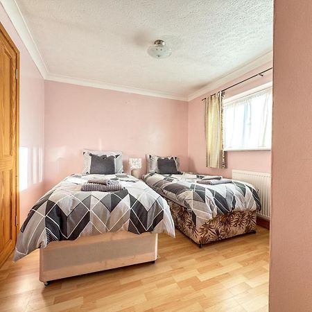 Morden Holiday Basildon  Luaran gambar